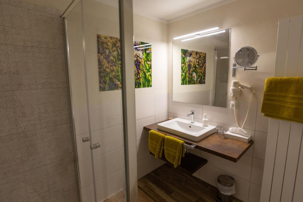 Landhotel Gillenfelder Hof エクステリア 写真